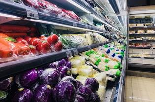 小俩口超市吃瓜,甜蜜日常曝光